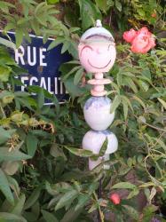 Timo, le lutin à casquette en grès pour votre décoration de jardin fabriqué en Pays de Loire